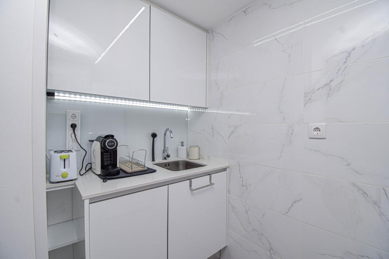 Stylish One Bedroom Apartment With Swimming Pool 카스카이스 외부 사진